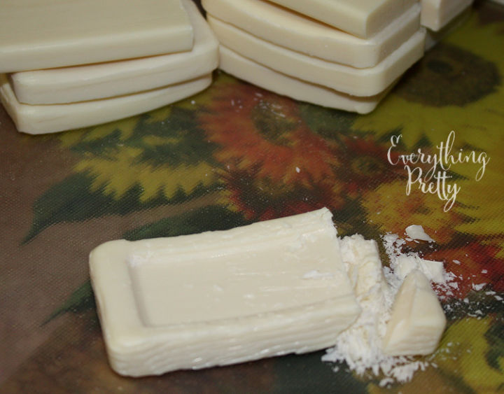 turn hotel soap in to pretty scented soap, crafts, how to