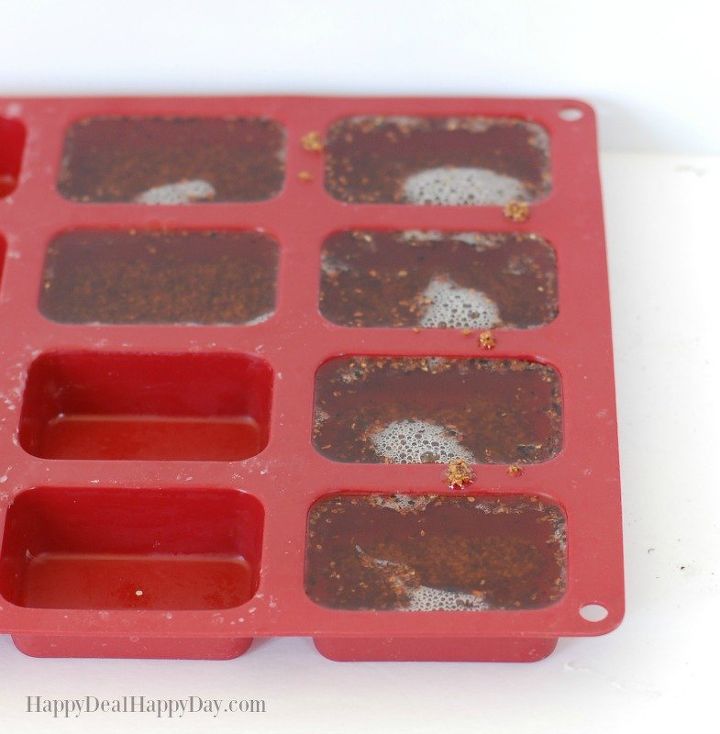 easy melt pour fall scented soap make 12 bars in a hour , cleaning tips, crafts, seasonal holiday decor