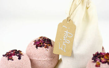 DIY Rose Petal Vanilla Bath Bombs