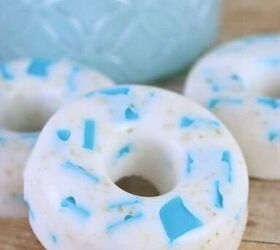 blueberry oatmeal doughnut soap tutorial