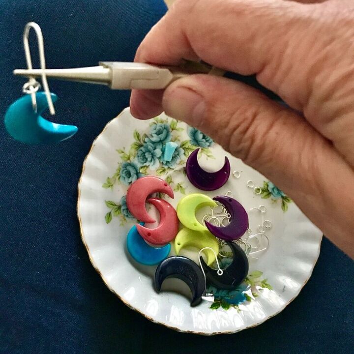 how to make darling dangle earrings from tagua nuts, Attach earring