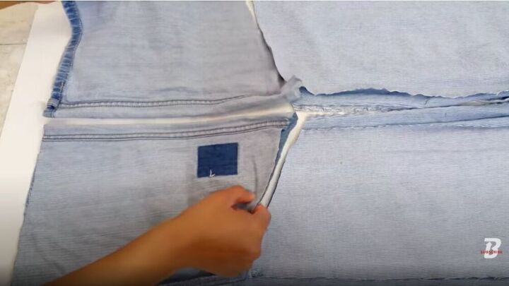 15 amazing ways you can easily alter and upcycle jeans, How to lengthen jeans