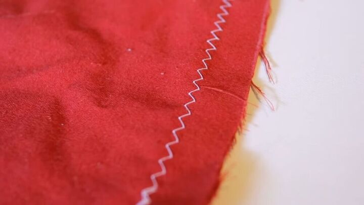 learn the basics of sewing with this important tutorial, Zig zag stitch basics