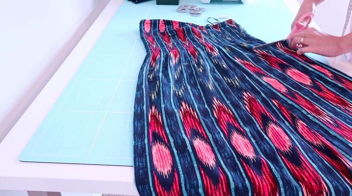 Turn Your Old Maxi Dress Cute Again | Upstyle Turn Your Old Maxi Dress Cute Again | Upstyle