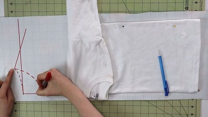 make your own t shirt pattern using supplies you already have, Mark your neckline