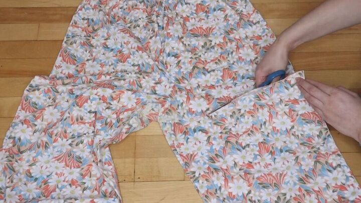 Create Your Own Awesome Overalls From an Old Pair of Pants | Upstyle