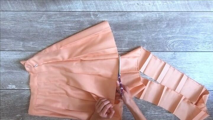make your own pleated skirt with this easy tutorial, Finish off your skirt