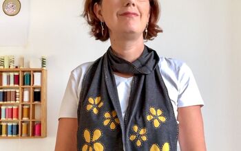 Transform Two Old T Shirts Into a Stylish Scarf