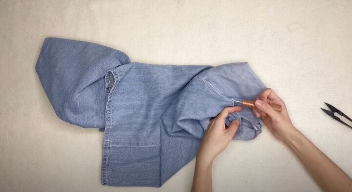 learn to make the cutest crop top from an old pair of jeans, DIY crop tops from old clothes