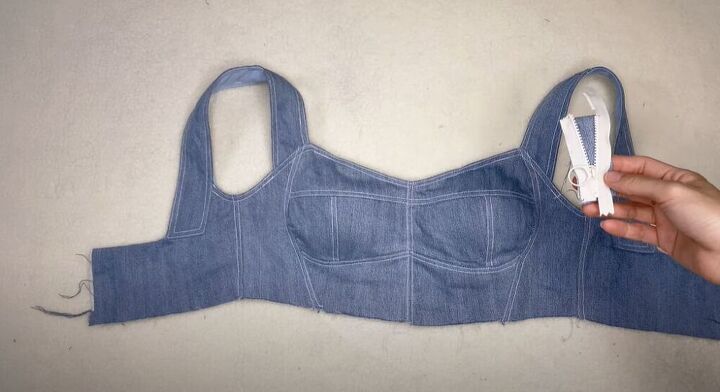 learn to make the cutest crop top from an old pair of jeans, Add a zipper