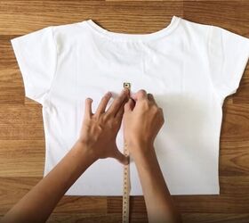 learn to make 3 stunning styles of open back crop tops, Mark the center