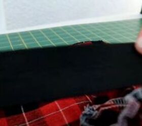 learn how to make a stunning red tartan skirt, Pull elastic through