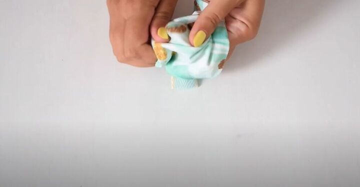 learn how to sew an adorable mini pouch for face masks
