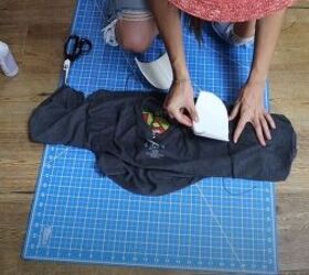 learn how to do 5 epic t shirt upcycles, Add shoulder pads