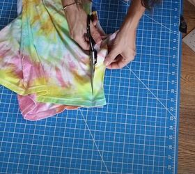 learn how to do 5 epic t shirt upcycles, Cut excess material