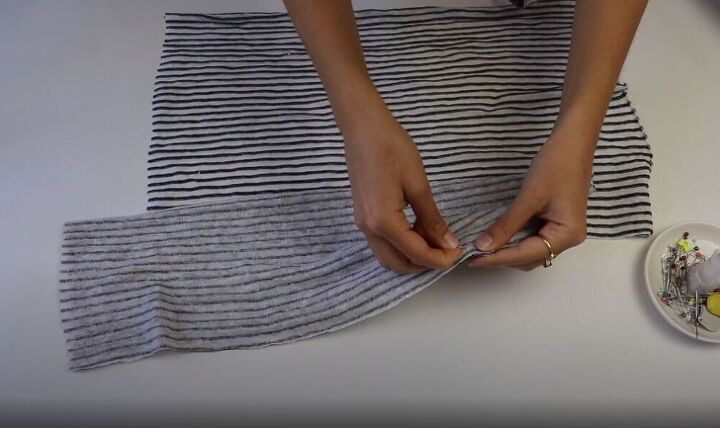 learn how to diy a fun and easy sweater, Sew the sleeves