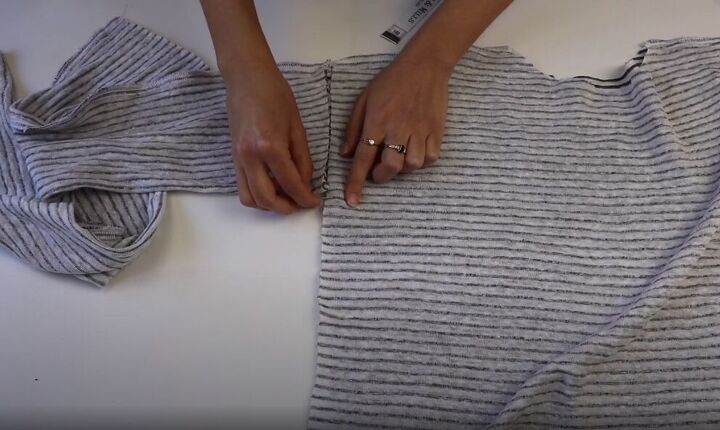 learn how to diy a fun and easy sweater, Mark the edge of the sleeve