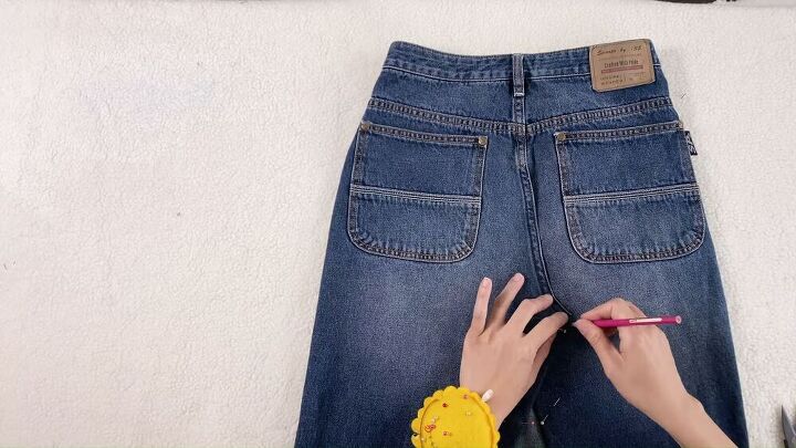 turn some frumpy jean shorts into a hip distressed asymmetrical skirt, Blue jean skirt