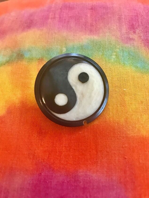 how to make some unique brooches from recycled jewellery, Yin yang brooch