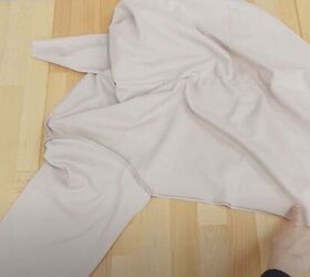 diy a simple and fun sweatshirt, Sew the sides