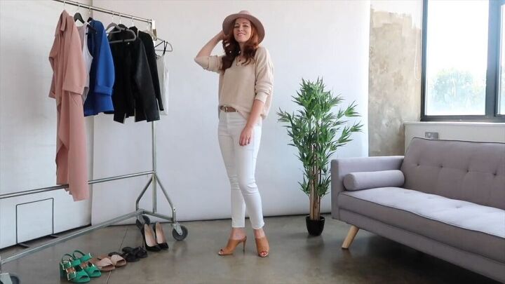 check out these five ways to style your white jeans, Styling white jeans