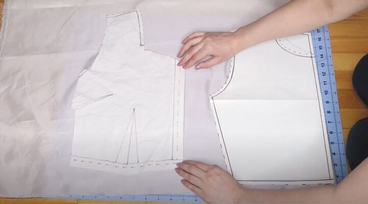 diy a gorgeous puff sleeve dress, Cut the lining fabric