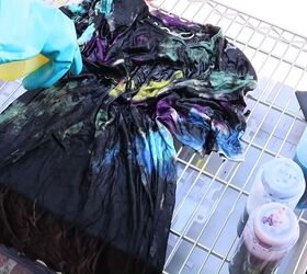 3 colorful reverse tie dye patterns you can try out at home, How to reverse tie dye a shirt
