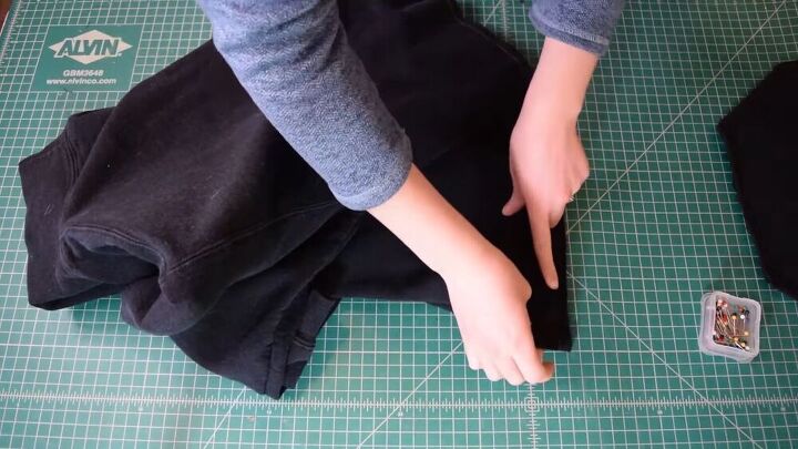 see how i easily made my own cropped hoodie with a pocket, Women s cropped hoodie