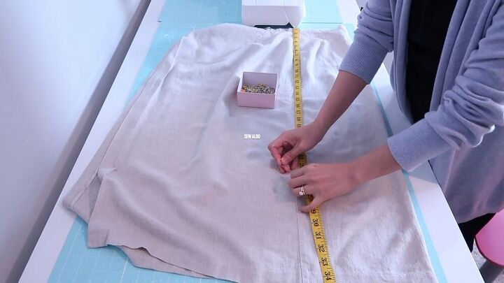 make a beautiful apron dress with this easy tutorial, Apron dress
