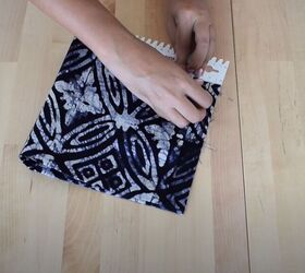 check out this diy denim tote bag, Fold the pocket over
