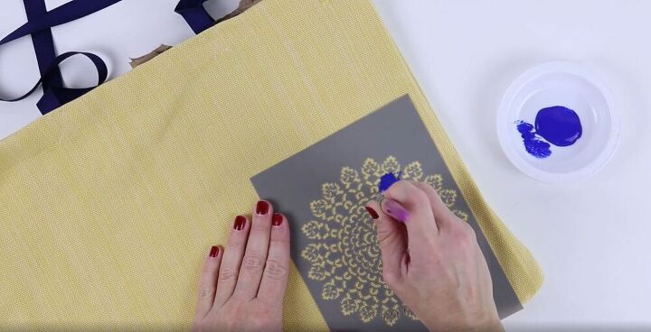 transform a placemat into a purse with this fun diy, Use a stencil
