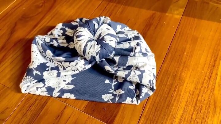 learn how to easily make a turban headband for your baby, Completed turban headband for baby