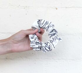 How To Make A Scrunchie: DIY Sewing Tutorial