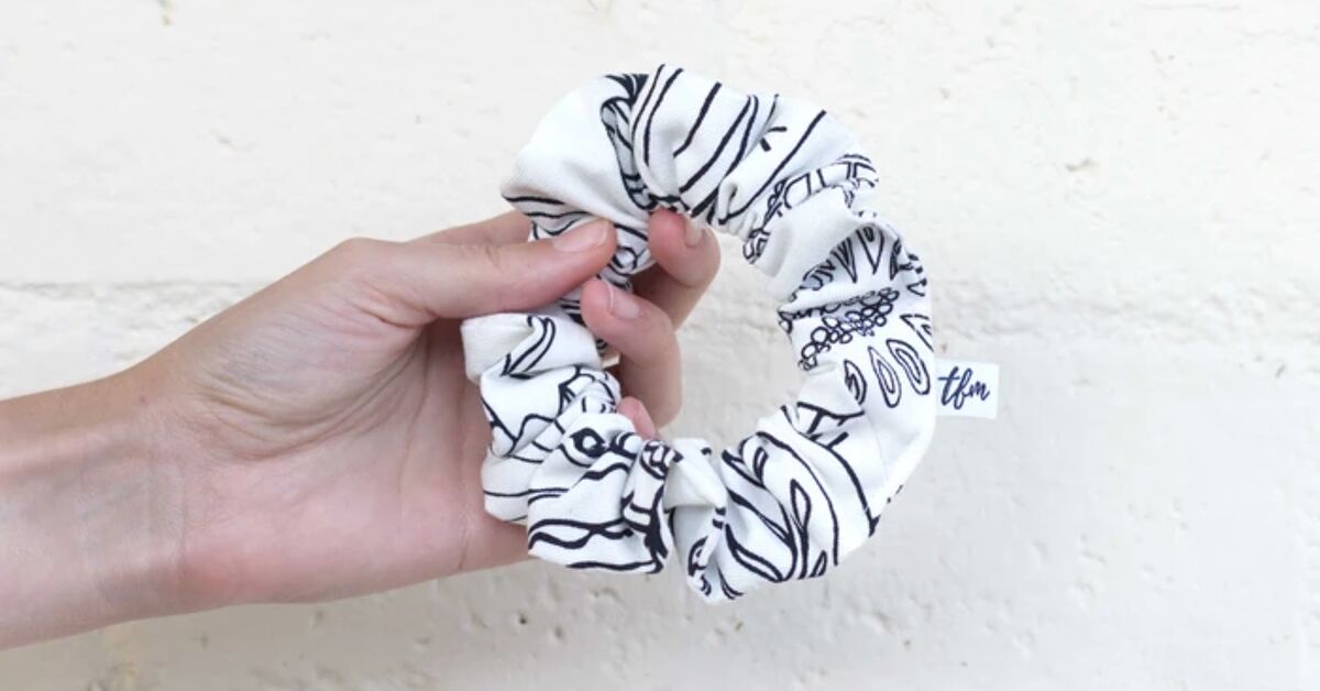 How To Make A Scrunchie: DIY Sewing Tutorial | Upstyle