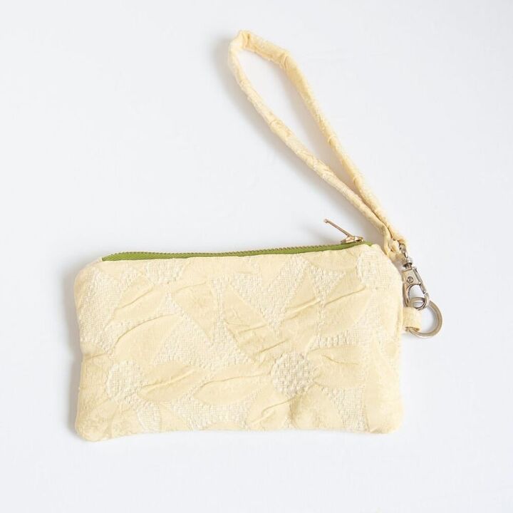 fancy up a diy wristlet purse with fabric scraps
