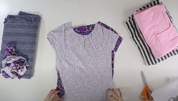 sew a t shirt, Place right sides together