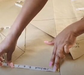 learn the tricks to sewing a stylish leg of mutton sleeve, Measure from the center