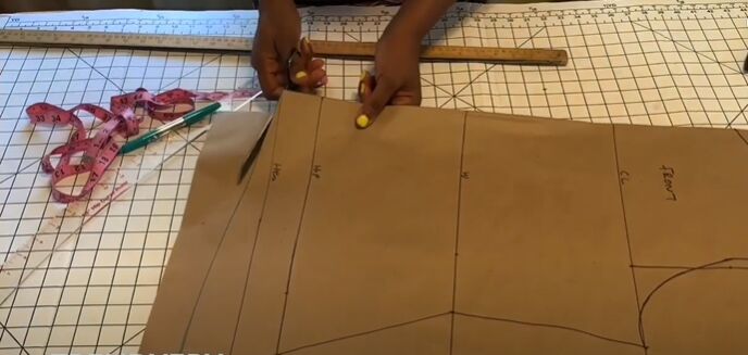diy a cute cross back blouse, Cut out the front piece