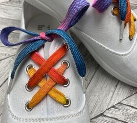 quick fabric marker rainbow shoelace diy