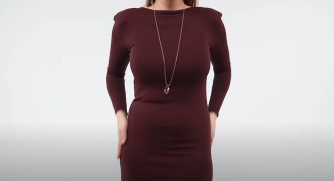 Accentuate Your Waist With These Effective Ways to Style a Tight Dress | Upstyle Accentuate Your Waist With These Effective Ways to Style a Tight Dress | Upstyle