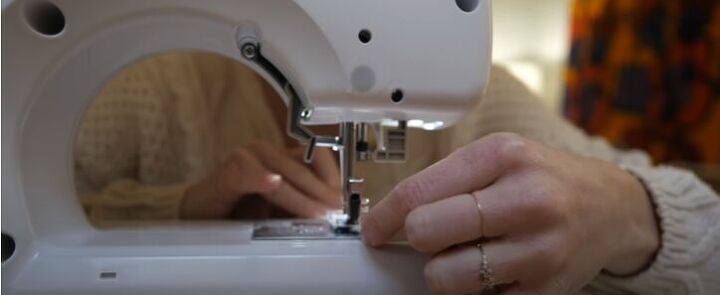 how to cinch a top 4 easy ways, Sewing a lettuce hem