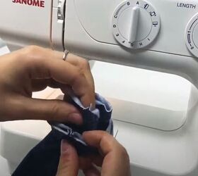 how to make a sweatshirt, Match up the two seams