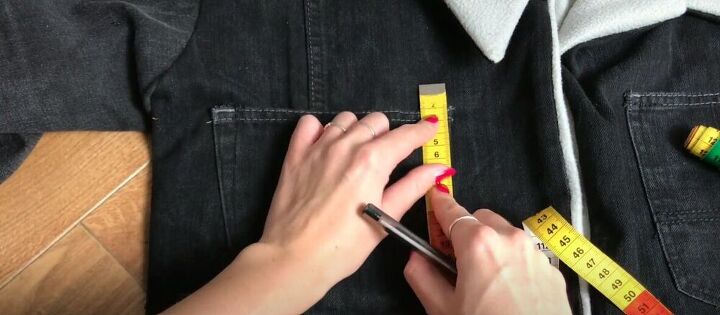 diy a denim jacket with a cozy lining this winter, Measure the pockets
