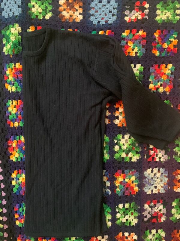 granny square sweater tutorial using a thrifted blanket