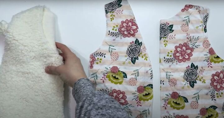 quick and easy faux fur vest tutorial, Cut out your fabrics