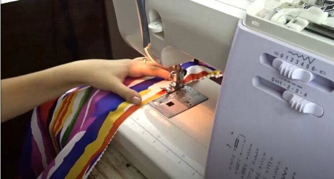 learn how to sew a gathered skirt, Sew a straight stitch