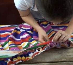learn how to sew a gathered skirt, Pin on the waistband