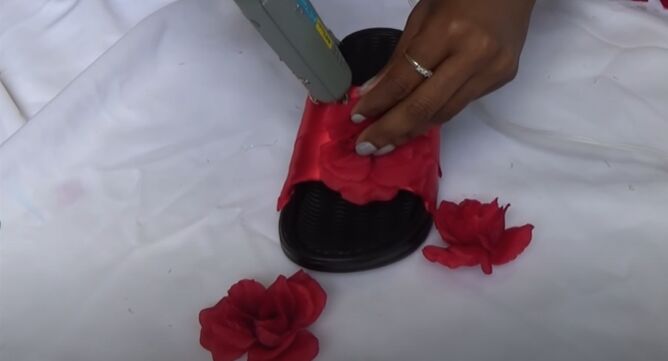 diy rose slides, Add extra glue