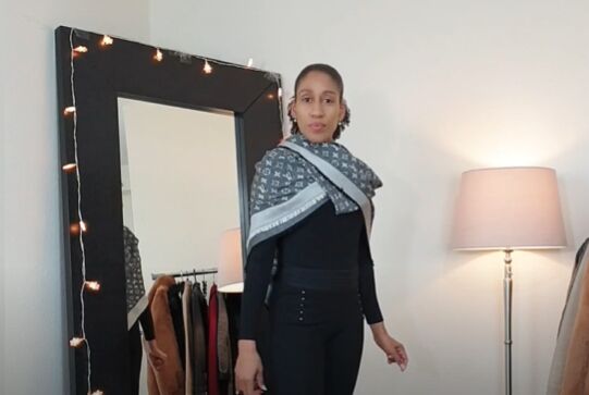 15 different ways to style a shawl, Drape the ends
