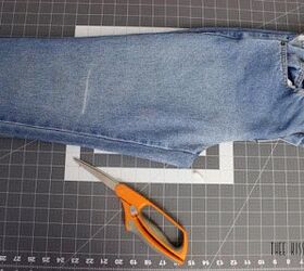 refashion upcycled too small vintage jeans into shorts